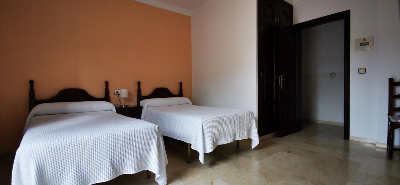 Hostal Victoria Matalascañas Habitación foto